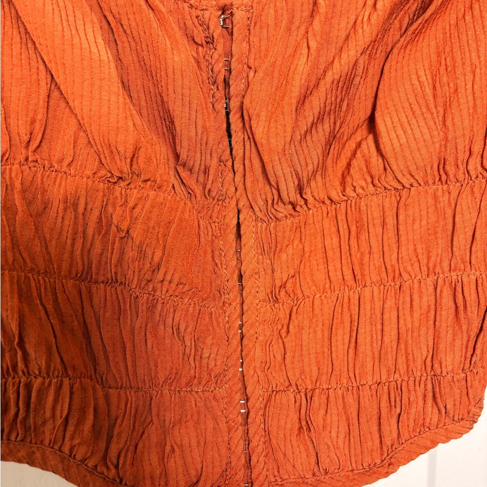 ASTR Burnt Orange Smocked Corset Blouse Puff Sleeve Cropped Romantic Boho Top S - Picture 7 of 9